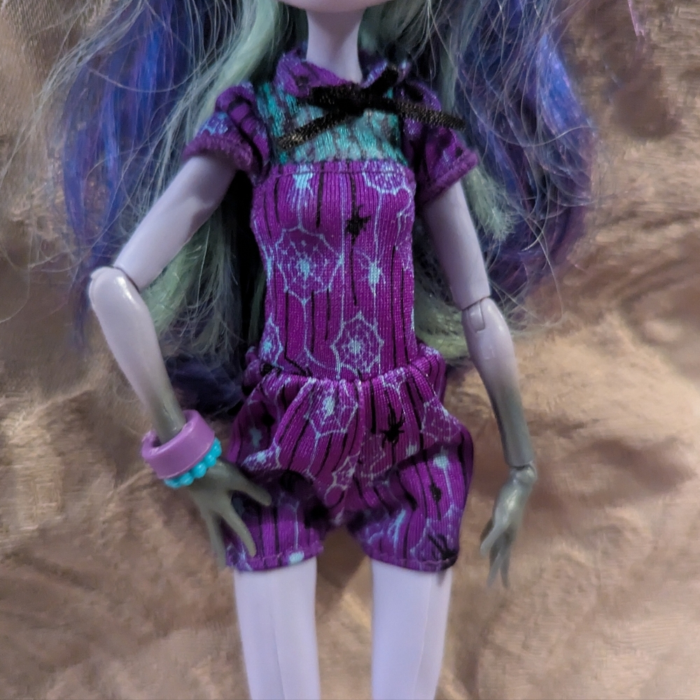 Monster High G1 Twyla Coffin Bean Doll Mattel First Edition Retired - Picture 3 of 7